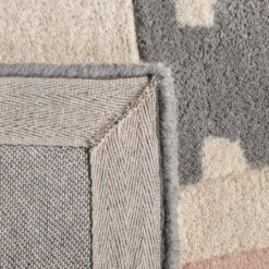 Safavieh Kids SFK922 Hand Tufted Area Rug - Safavieh 7 Safavieh Kids SFK922 Hand Tufted Area Rug - Safavieh -Safavieh Rug Outlet Store GUEST 0c73cb0d 7526 4c50 939c d4a5ff59074c