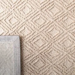 Lola Geometric Tufted Rug - Safavieh -Safavieh Rug Outlet Store GUEST 24f6d3a0 e70b 410d a23a a046ed4f9b74