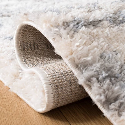 Carmelita Rug Cream/Navy - Safavieh 4 Carmelita Rug Cream/Navy - Safavieh - Image 4