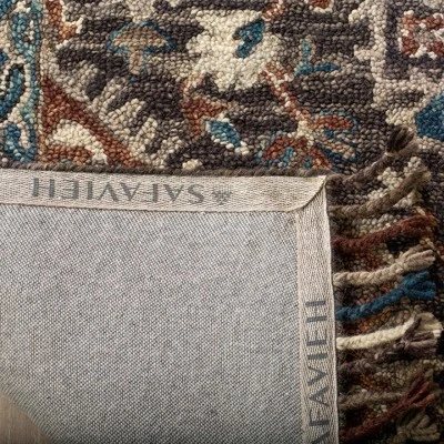 Amanda Floral Tufted Area Rug - Safavieh 2 Amanda Floral Tufted Area Rug - Safavieh - Image 2