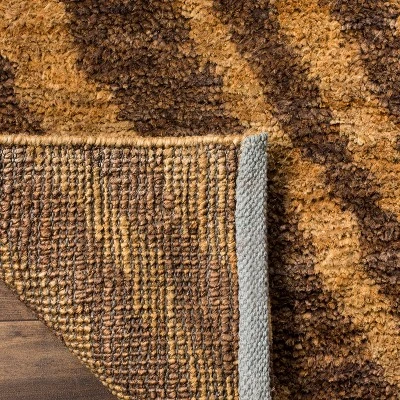 2'6"x8' Runner Tiger Print Natural/Black - Safavieh 2 2'6"x8' Runner Tiger Print Natural/Black - Safavieh - Image 2