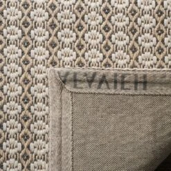 5'x8' Solid Hooked Area Rug Gray/Ivory - Safavieh -Safavieh Rug Outlet Store GUEST 7938a5c4 7d84 48a0 922a cc32384757bd