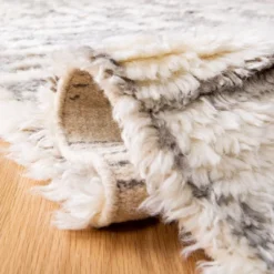 Manhattan MAN469 Hand Knotted Area Rug - Safavieh -Safavieh Rug Outlet Store GUEST 8fb2d2b6 fddb 4788 a9ab 8e6d220545bc