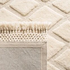 Darleen Rug Ivory - Safavieh 13 Darleen Rug Ivory - Safavieh -Safavieh Rug Outlet Store GUEST 9cc4799d 3f98 4ae2 8d29 016a33e8505d