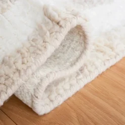 Casablanca CSB541 Hand Knotted Area Rug - Safavieh -Safavieh Rug Outlet Store GUEST a3ddb175 438f 4f3c a56a bf05882a61c6