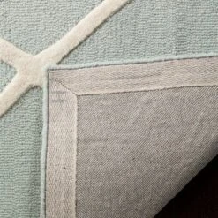 Safavieh Kids SFK906 Hand Tufted Area Rug - Safavieh -Safavieh Rug Outlet Store GUEST b4973201 f6ba 4646 9a19 cb0313bdf1b0