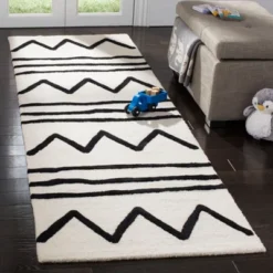 Safavieh Rug Outlet Store 16 Safavieh Kids SFK907 Hand Tufted Area Rug - Safavieh