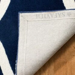 Brittany Geometric Tufted Accent Rug - Safavieh -Safavieh Rug Outlet Store GUEST c53fb346 2634 4195 9f03 486337c9c705