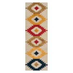 Holden Geometric Design Area Rug - Safavieh -Safavieh Rug Outlet Store GUEST dcf79bcc 8fae 43f6 96df 6be0533c7fa3