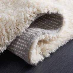 Casablanca CSB704 Hand Woven Area Rug - Safavieh -Safavieh Rug Outlet Store GUEST e0bd2c55 a740 4a51 97ee 7f51381a0ba6