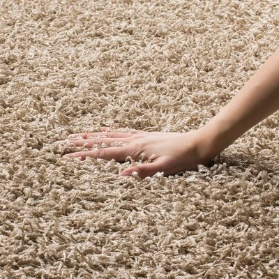 Queen Solid Loomed Rug - Safavieh 2 Queen Solid Loomed Rug - Safavieh - Image 2