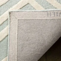 Safavieh Kids SFK910 Hand Tufted Area Rug - Safavieh -Safavieh Rug Outlet Store GUEST f320feed 6e60 4952 96ce bfe3189f733d